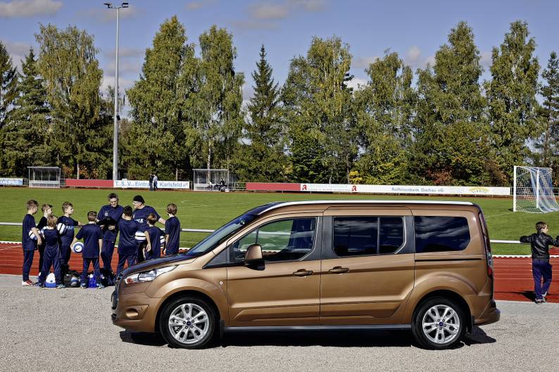 Ford Grand Tourneo Connect Review Car Review Rac Drive