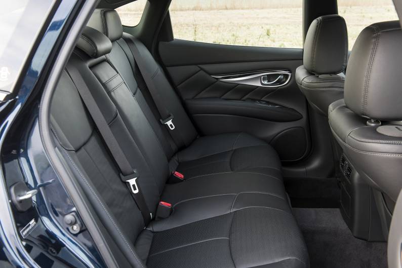 Infiniti Q70 Review Car Review Rac Drive