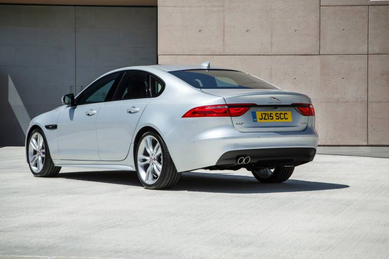 Jaguar Xf 2 2 Diesel Review Car Review Rac Drive