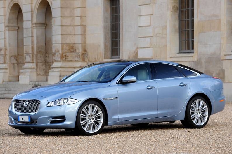 Jaguar Xj 3 0 D Review Car Review Rac Drive