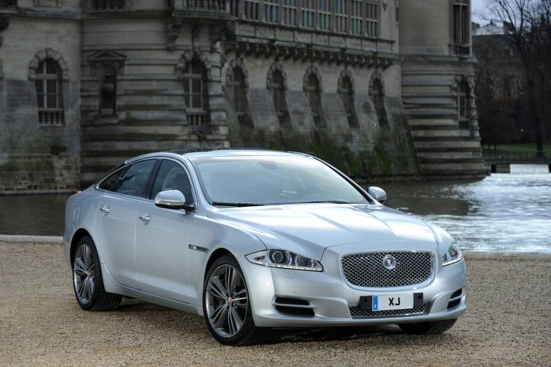 Jaguar Xj 3 0 D Review Car Review Rac Drive
