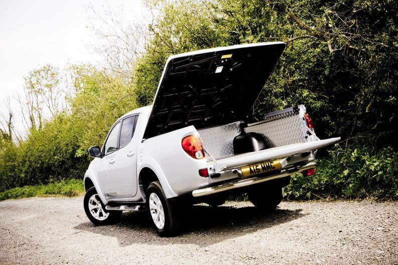 Mitsubishi L200 2006 2010 Used Car Review Car Review Rac Drive