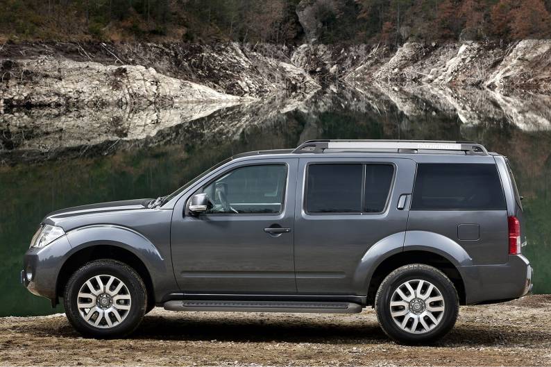 Nissan Pathfinder Range 2005 2015 Used Car Review Car Review