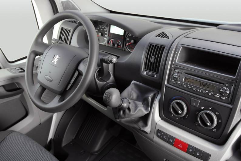 Peugeot Boxer 2006 2014 Used Car Review Car Review Rac Drive