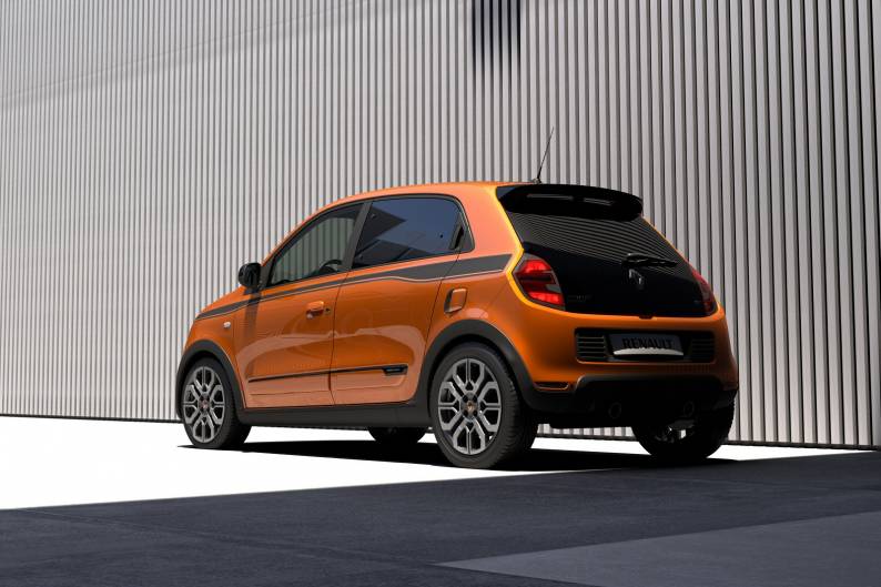 Why The New Renault Twingo With A Sunroof Is The Future Of Driving! - pl0gccd