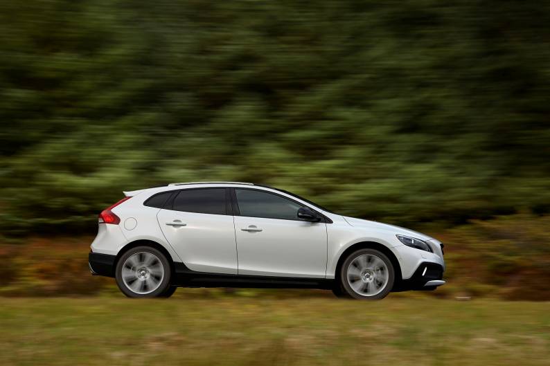 Volvo V40 Cross Country 2013 2016 Used Car Review Car Review