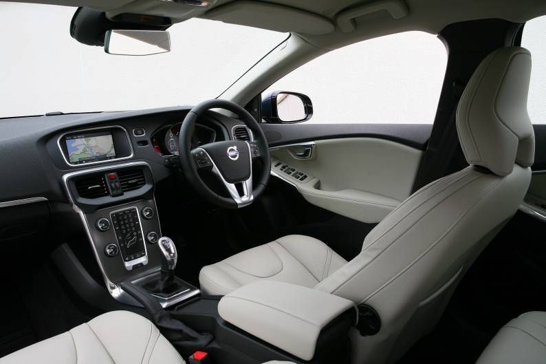 Volvo V40 Cross Country 2013 2016 Used Car Review Car Review