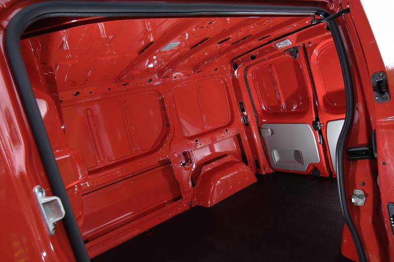 Vauxhall Vivaro 2001 2014 Used Car Review Car Review Rac Drive