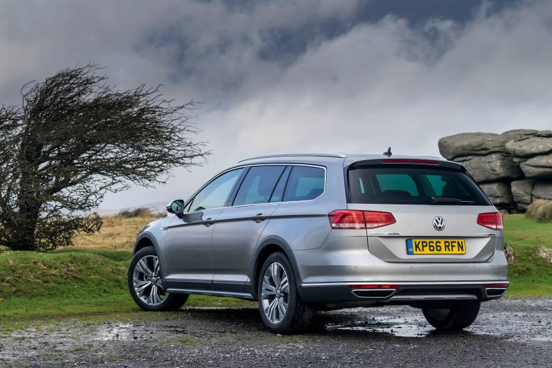 Volkswagen Passat Alltrack Review Car Review Rac Drive