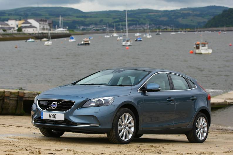 Volvo V40 2012 2014 Used Car Review Car Review Rac Drive