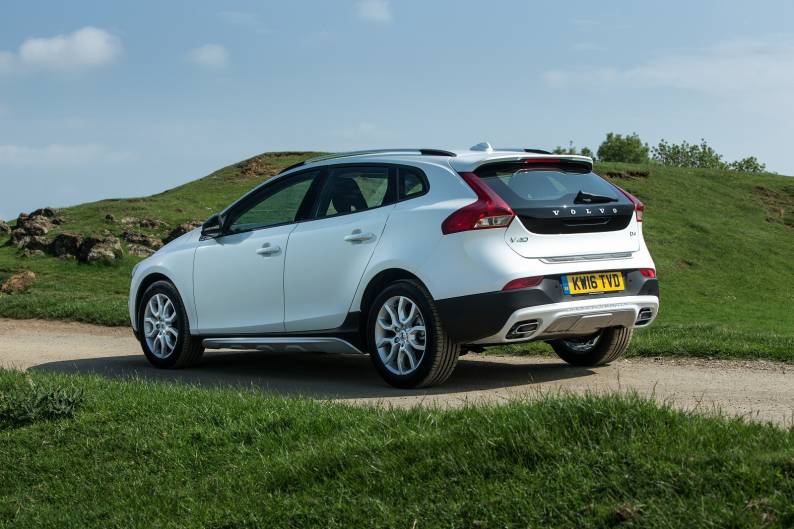 Volvo V40 Cross Country T5 Motor News