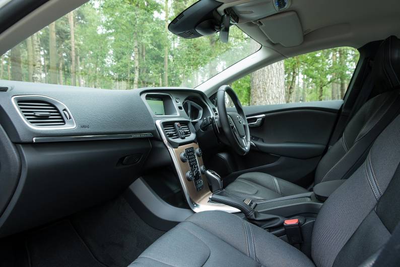 Volvo V40 Cross Country T5 Awd Review Car Review Rac Drive