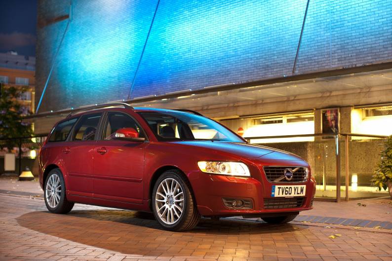 2010 Volvo V50 Reviews Research V50 Prices Specs Motortrend