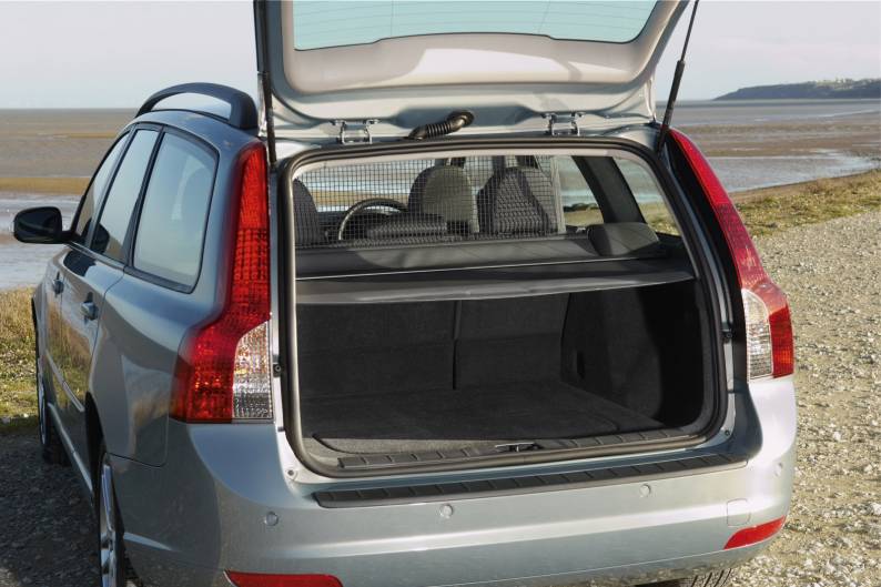 Volvo V50 2004 2012 Used Car Review Car Review Rac Drive