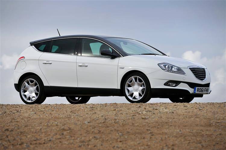 Chrysler Delta 2011 2015 Used Car Review Car Review Rac Drive