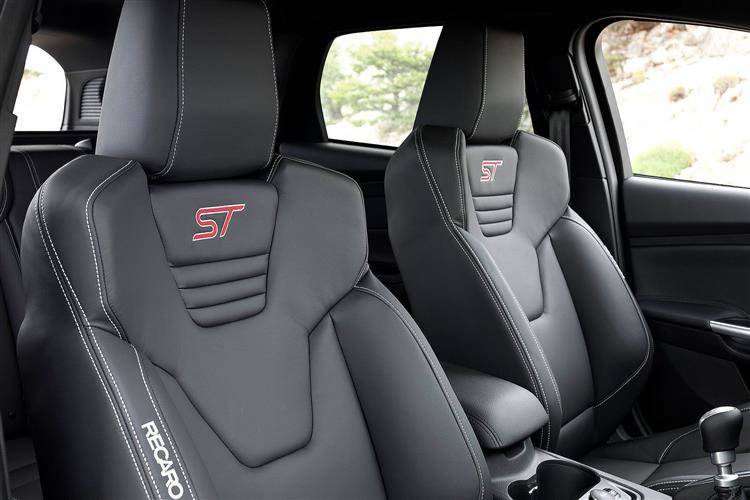 Ford Focus St 2012 2014 Used Car Review Car Review Rac Drive