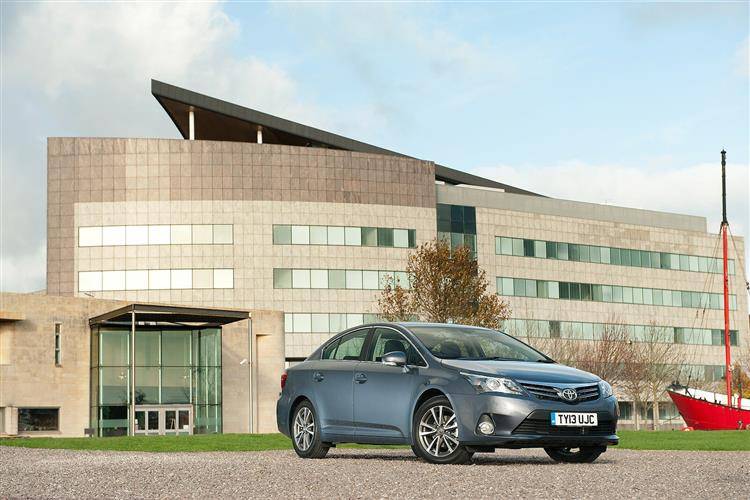 Toyota Avensis 2009 2011 Used Car Review Car Review Rac Drive