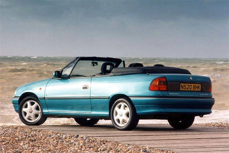 Vauxhall Astra 1991 1998 Used Car Review Car Review Rac Drive