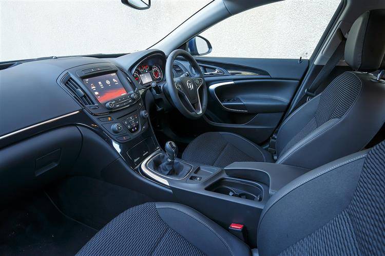 Vauxhall Insignia 2013 2017 Used Car Review Car Review Rac Drive
