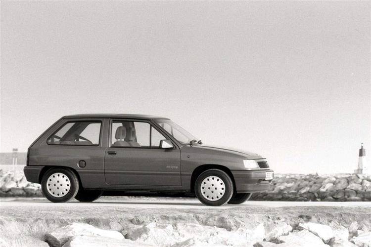 Vauxhall Nova 1983 1993 Used Car Review Car Review Rac Drive