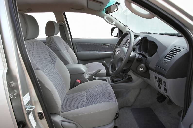 Toyota Hilux 2005 2012 Used Car Review Car Review Rac Drive