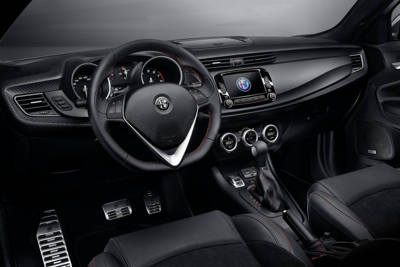 Alfa Romeo Giulietta 2 0 Jtdm 2 Review Car Review Rac Drive