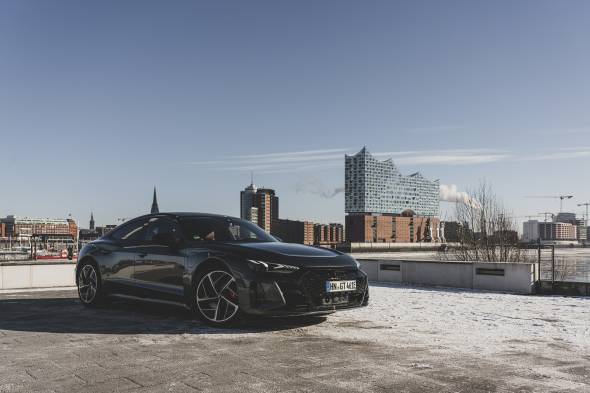 Audi RS e-tron GT review