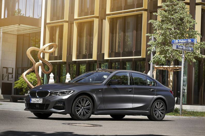 BMW 330e review Car review RAC Drive