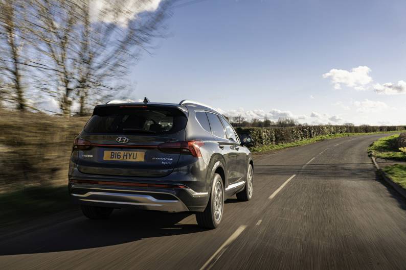 Hyundai Santa Fe Plug-in Hybrid review | Car review | RAC Drive