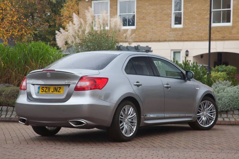 Suzuki Kizashi 2012 2014 Used Car Review Car Review Rac Drive