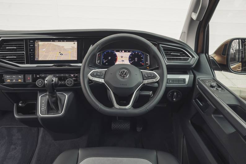 vw caravelle 6.1 review