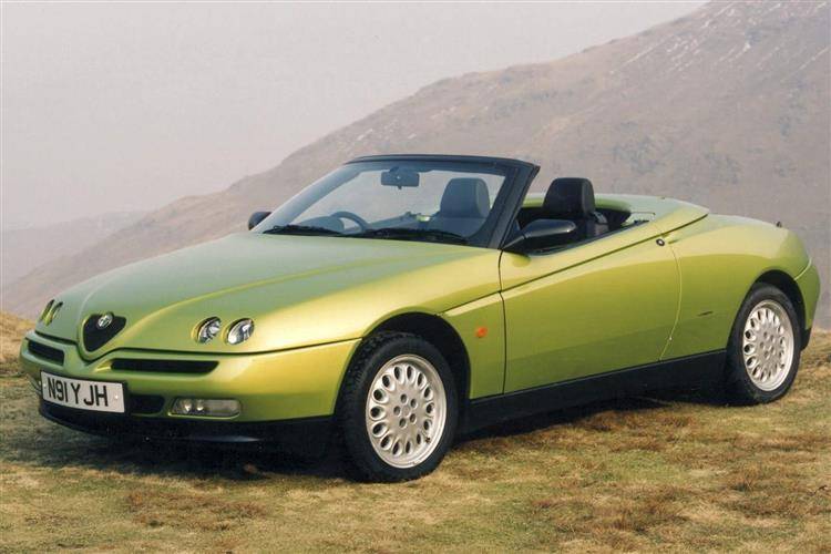Alfa Romeo Spider 1996 05 Used Car Review Car Review Rac Drive