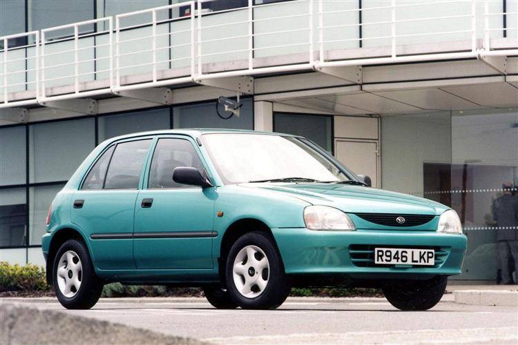 25+ 1992 Daihatsu Charade Hatchback PNG