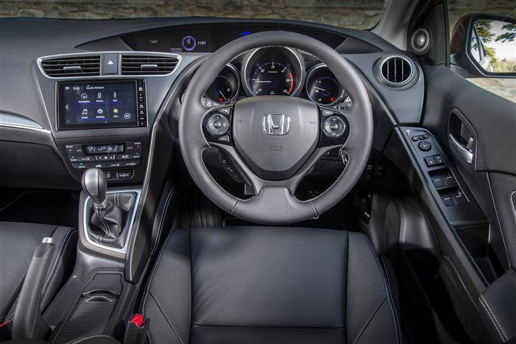 Honda Civic Tourer 2013 2017 Used Car Review Car Review Rac Drive