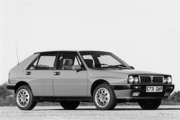 Lancia Delta HF IntegraLE (1987 - 1993) used car review