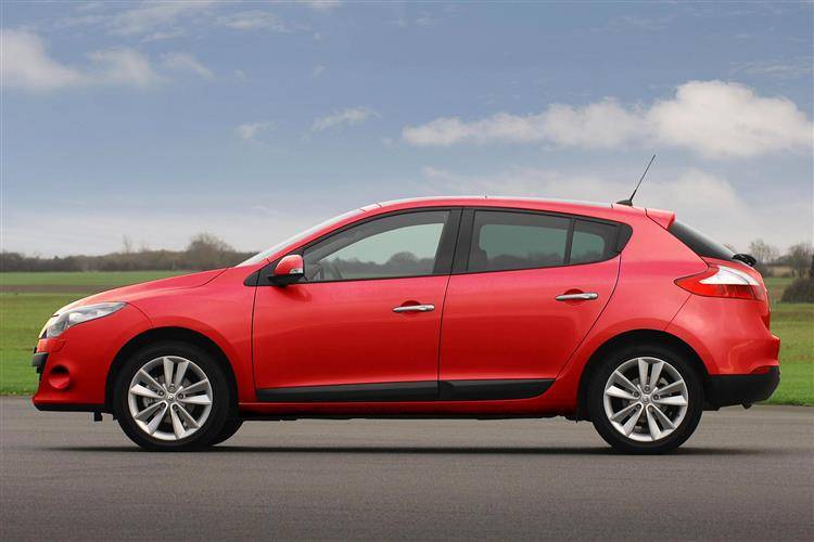 Primele Impresii Cu Noul Renault Megane Sedan Intens 2017 Motorizarea 1 5 Dci 110 Cp Edc6 Autolatest