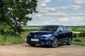Toyota Avensis (2014 - 2018) used car review