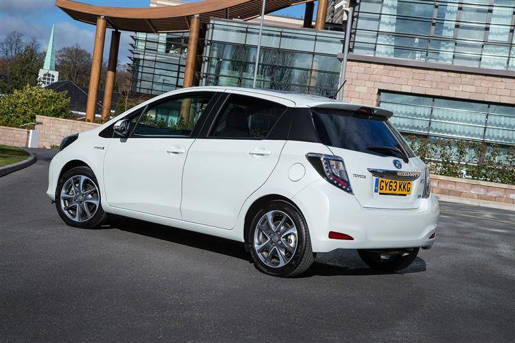 Toyota Yaris Hybrid 2012 2014 Used Car Review Car Review Rac Drive