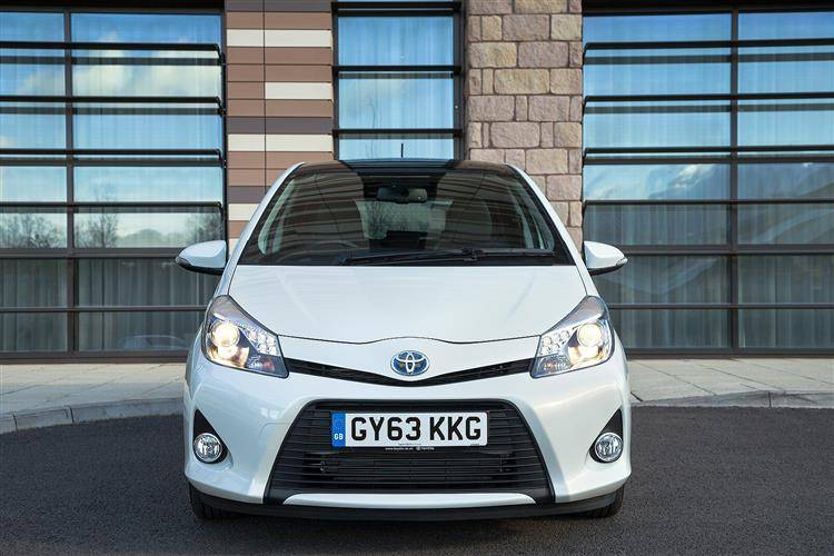 Toyota Yaris Hybrid 2012 2014 Used Car Review Car Review Rac Drive