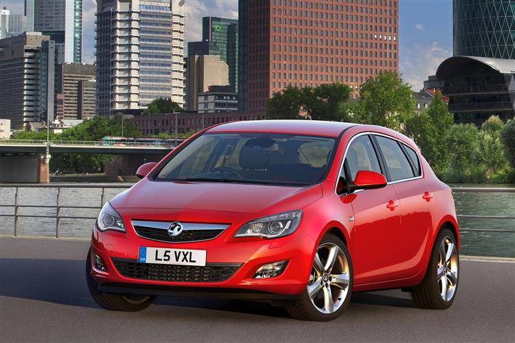 Vauxhall Astra 2010 2012 Used Car Review Car Review Rac Drive