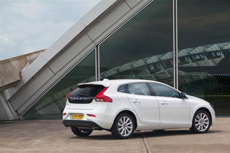 Volvo V40 2014 2016 Used Car Review Car Review Rac Drive