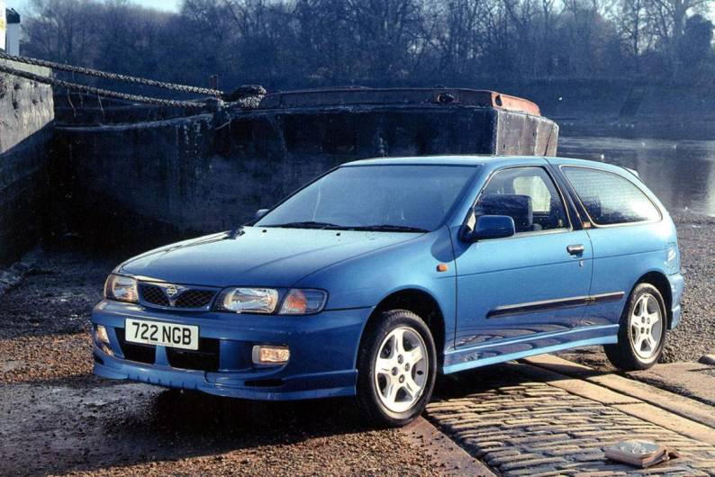 nissan almera n15