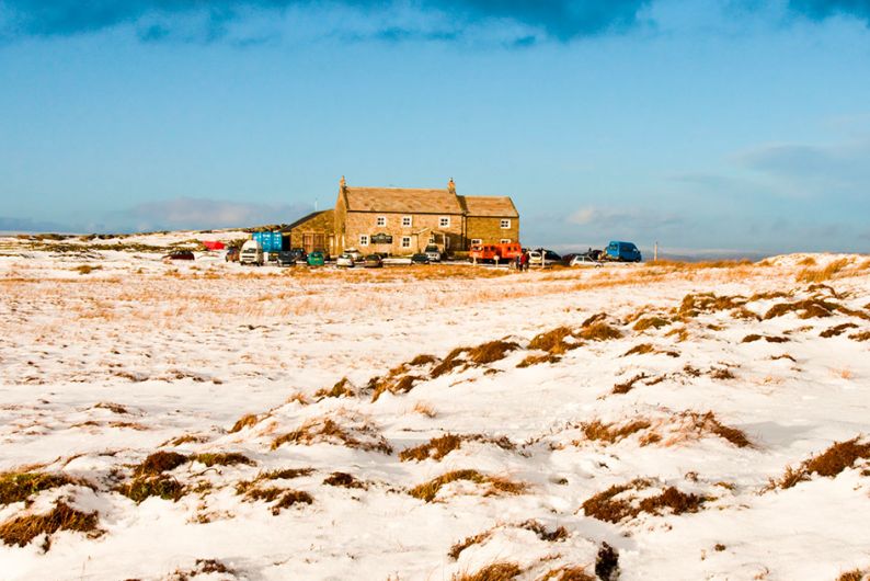 Cottage England's Highest Pub