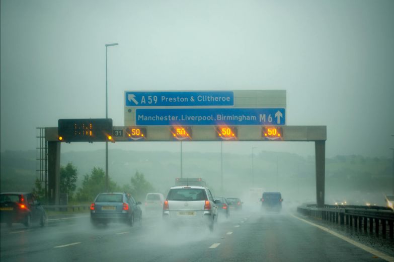 New state-of-the-art network of weather stations to help protect UK roads this winter