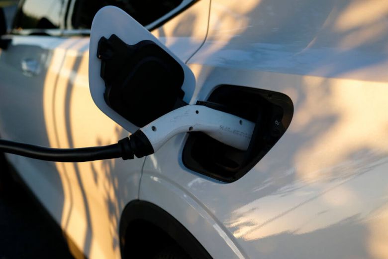 Government announces new energy price guarantee – but how will it impact EV home charging?