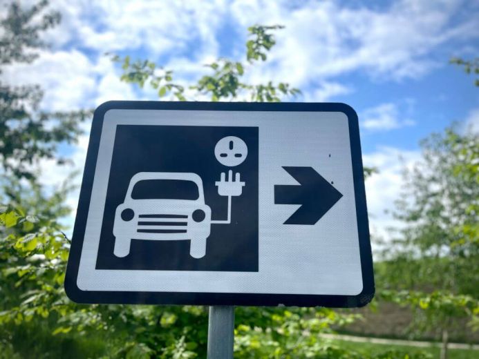 Homeowners without a driveway or garage can expect EV charging costs to be almost £1000 a year higher