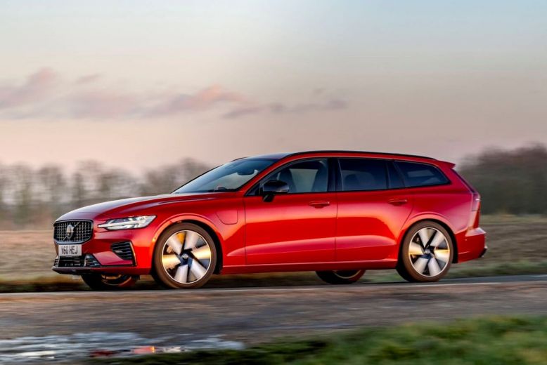 Best Estate Cars 2025: brilliant big boot choices