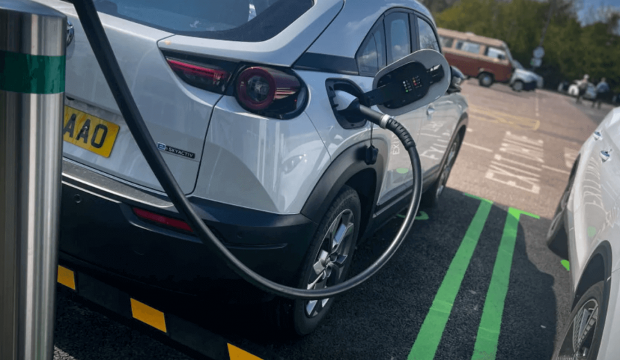 Cost to rapid charge an electric car rises by a fifth in eight months