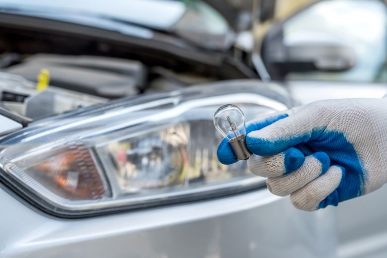 How to change a car headlight bulb