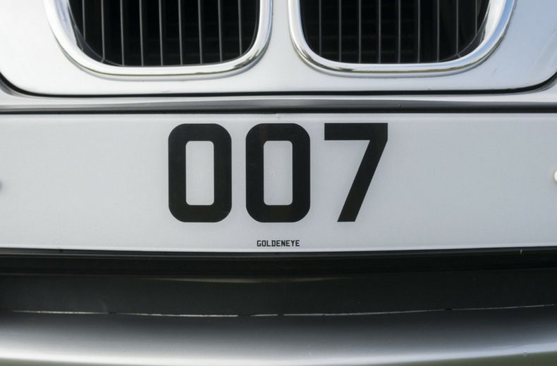 create your own licence plate